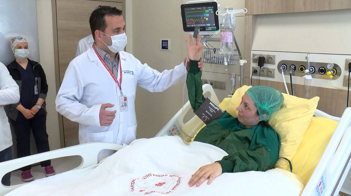 13 haftalık hamile kadın koronavirüsü atlattıktan sonra inme geçirdi