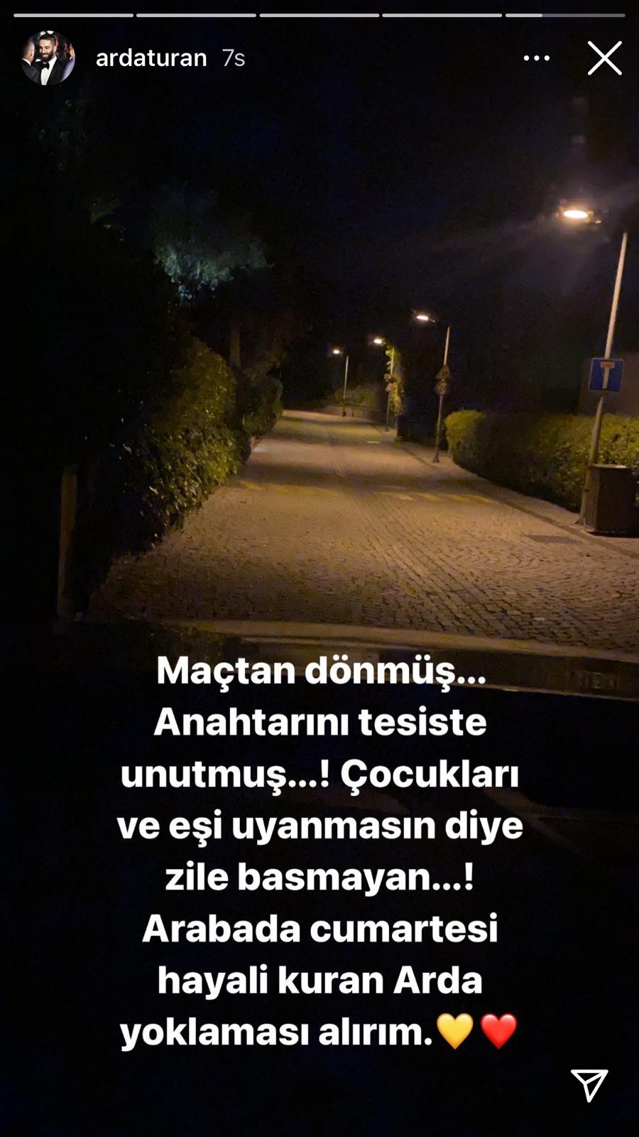 Galatasaraylı Arda Turan gece kapıda kaldı