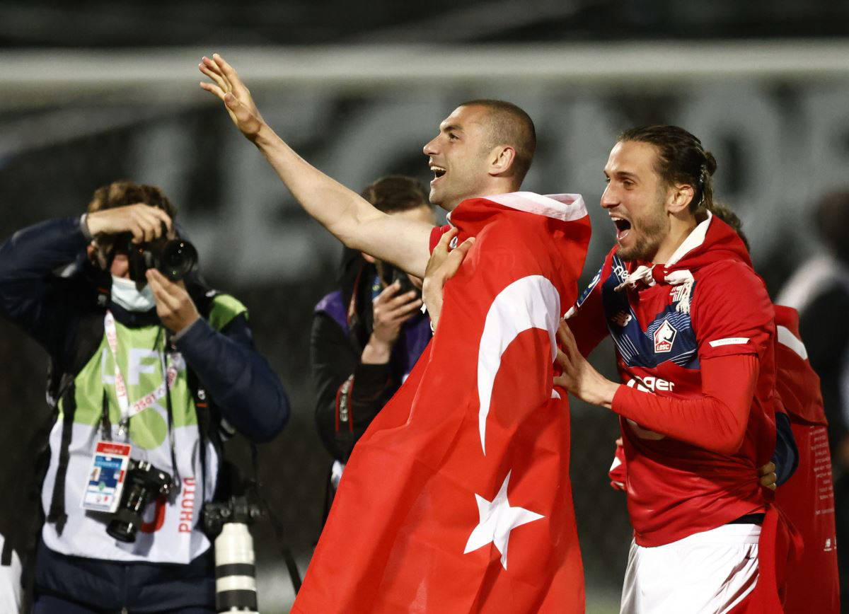 Burak Yılmaz'ın paylaşımları, 