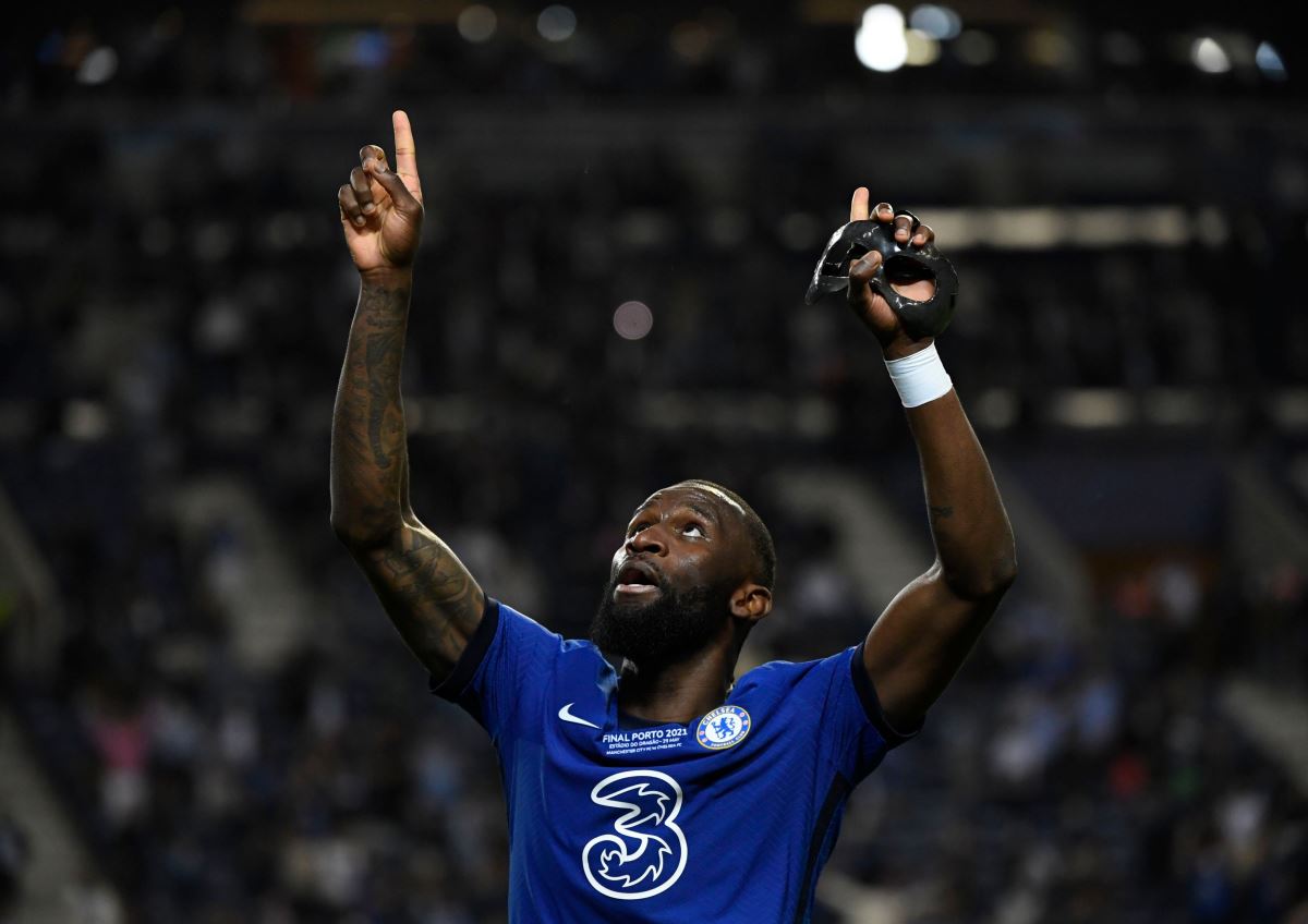 UEFA Şampiyonlar Ligi'nde sezonun en iyi oyuncuları açıklandı