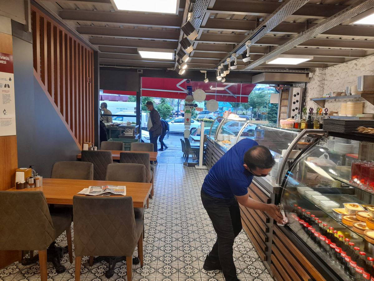 Restoran ve kafelerde ‘Normalleşme'de ilk gün