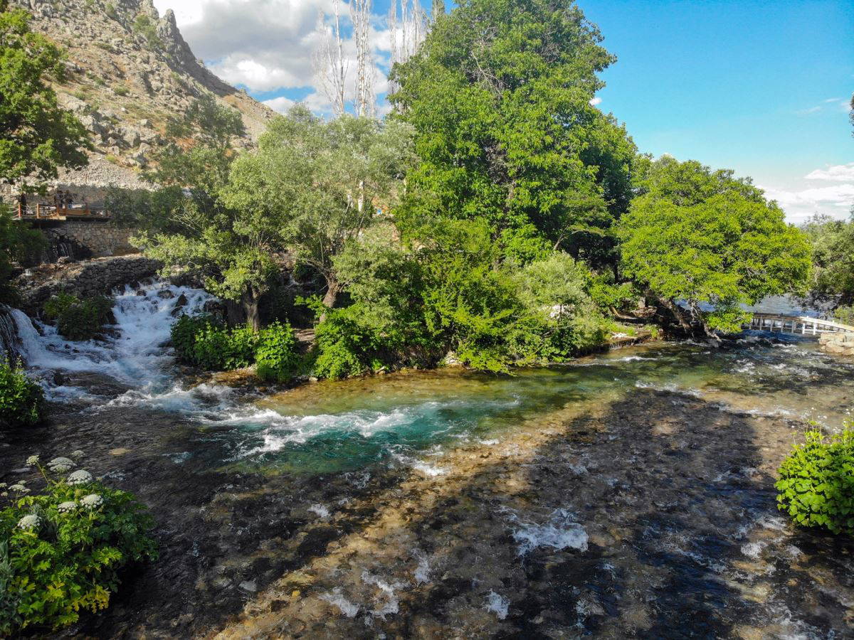 Munzur Gözeleri, güzelliğiyle turistlerin ilgi odağı