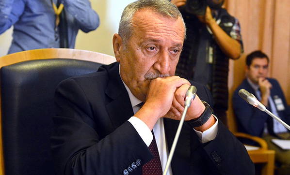 Mehmet Ağar ortaya çıktı