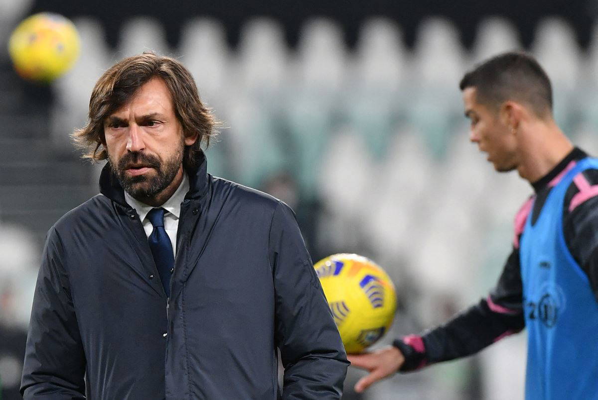 Fenerbahçe'de hoca arayışı devam ederken Pirlo'ya teklif götürüldüğü iddia edildi