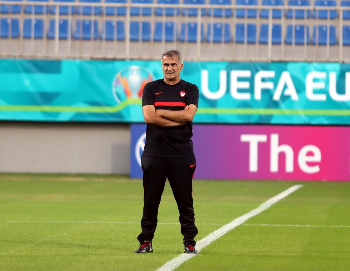 A Milli Takım'dan ilginç antrenman. Koşmak yasak!