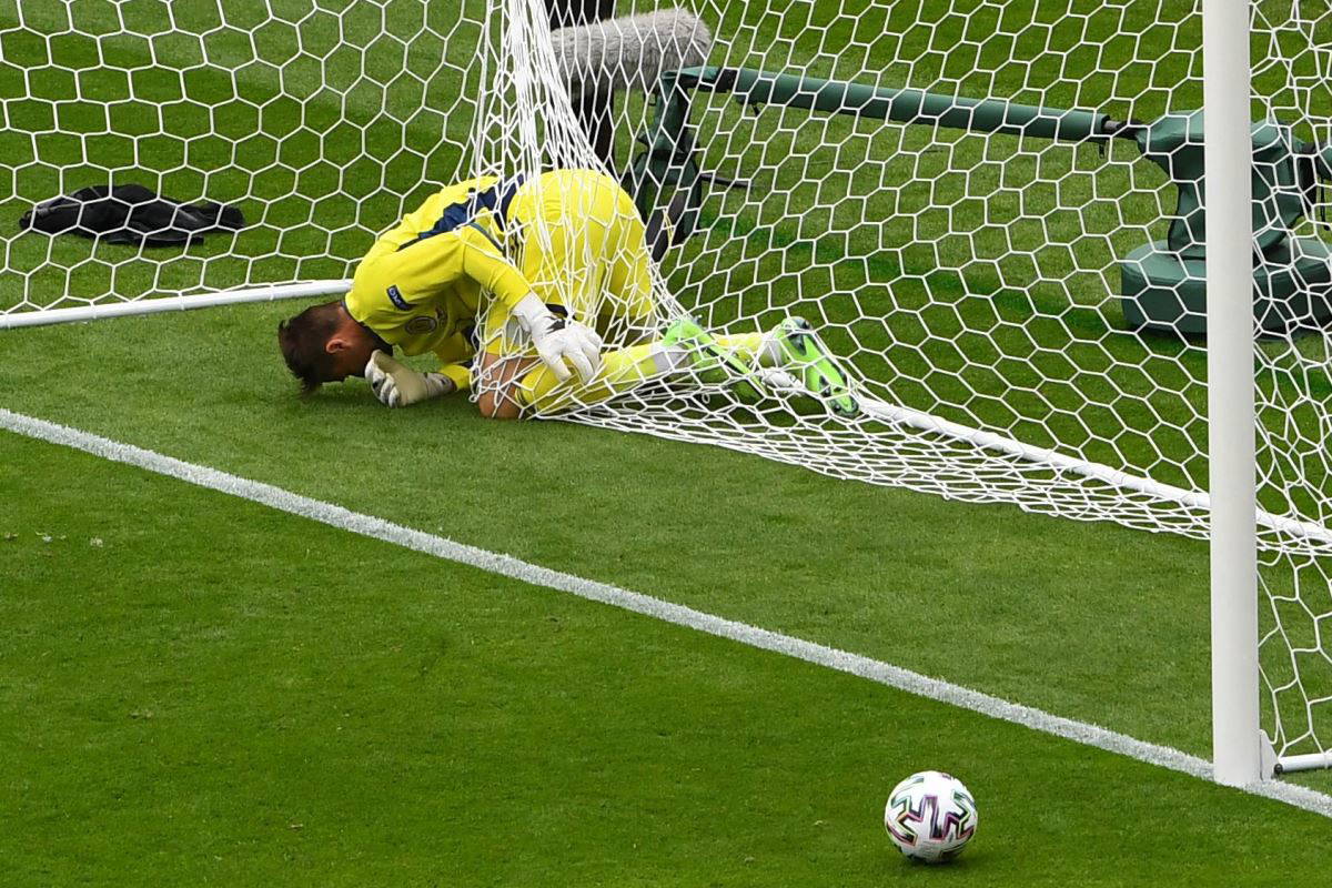 EURO 2020'de Patrik Schick, İskoç kaleciyi çaresiz bıraktı