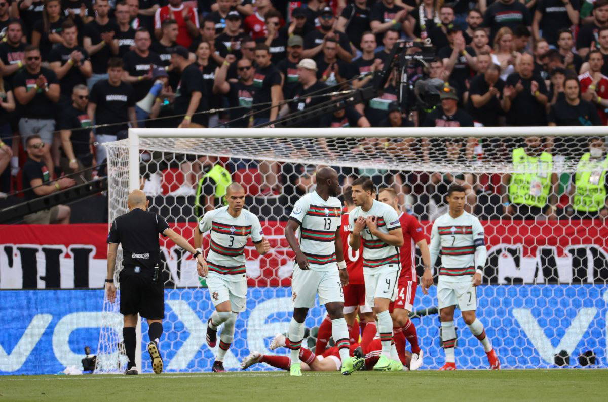 Cüneyt Çakır, Macaristan - Portekiz maçına damga vurdu