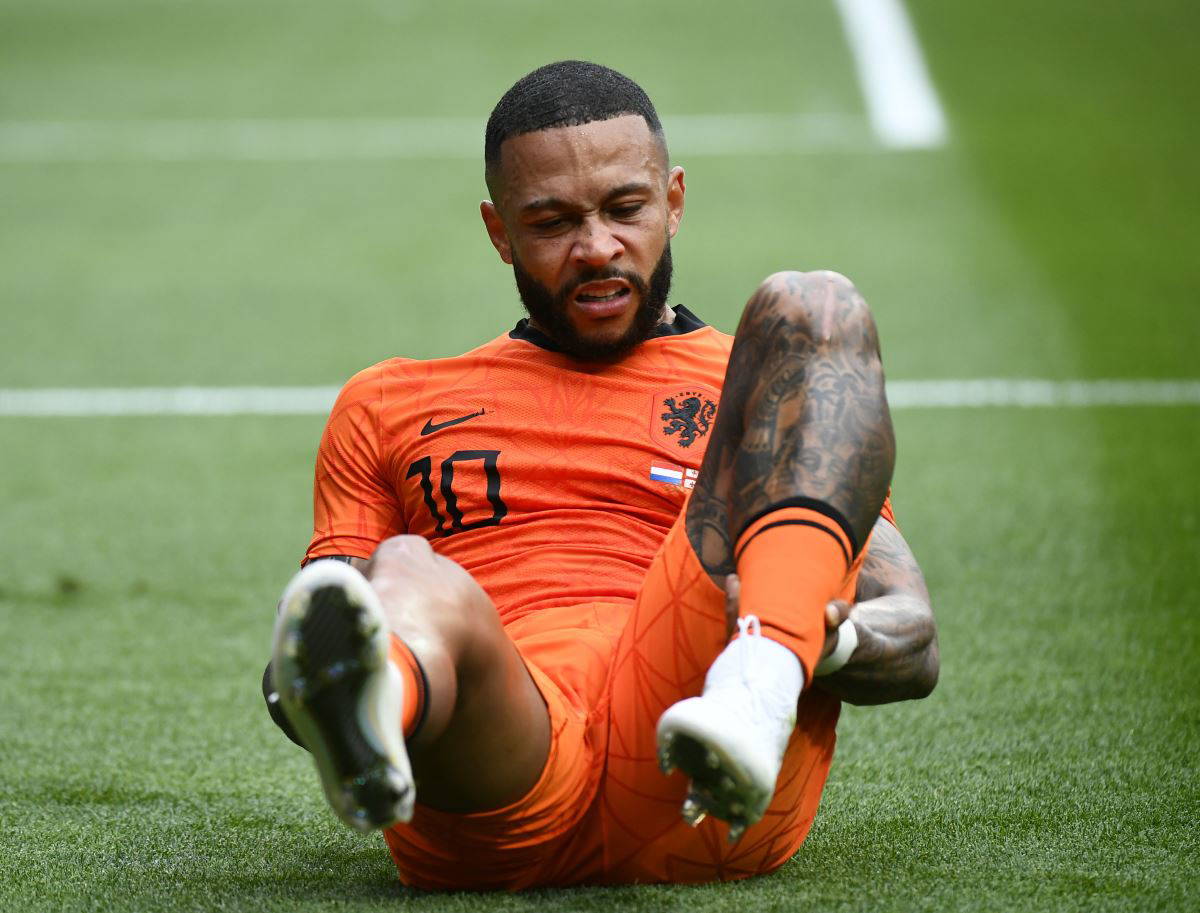 Barcelona Memphis Depay'ı duyurmaya hazırlanıyor