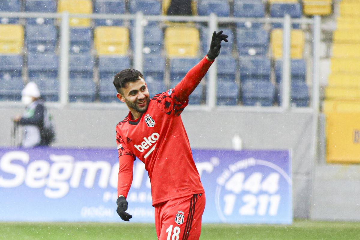 Rachid Ghezzal'ın menajeri: 