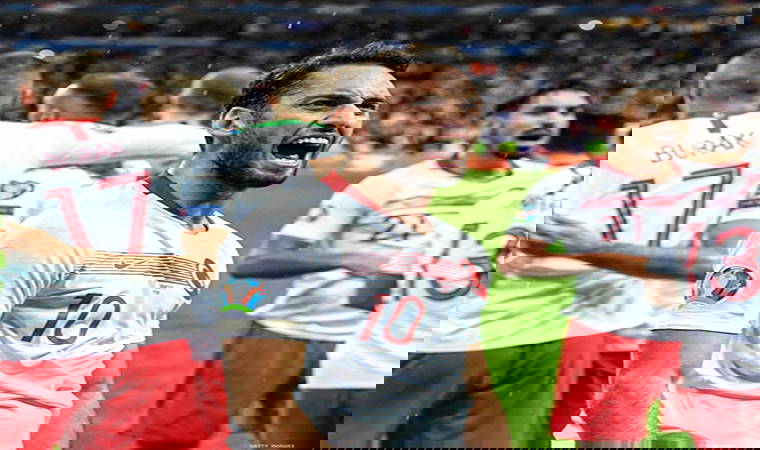 Inter, Hakan Çalhanoğlu'nu istiyor