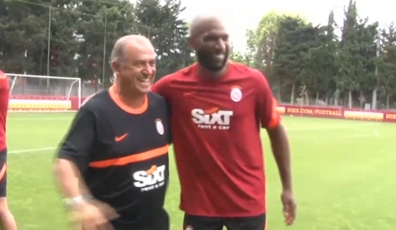 Galatasaray'da Fatih Terim'in ilk antrenmanında Arda Turan detayı
