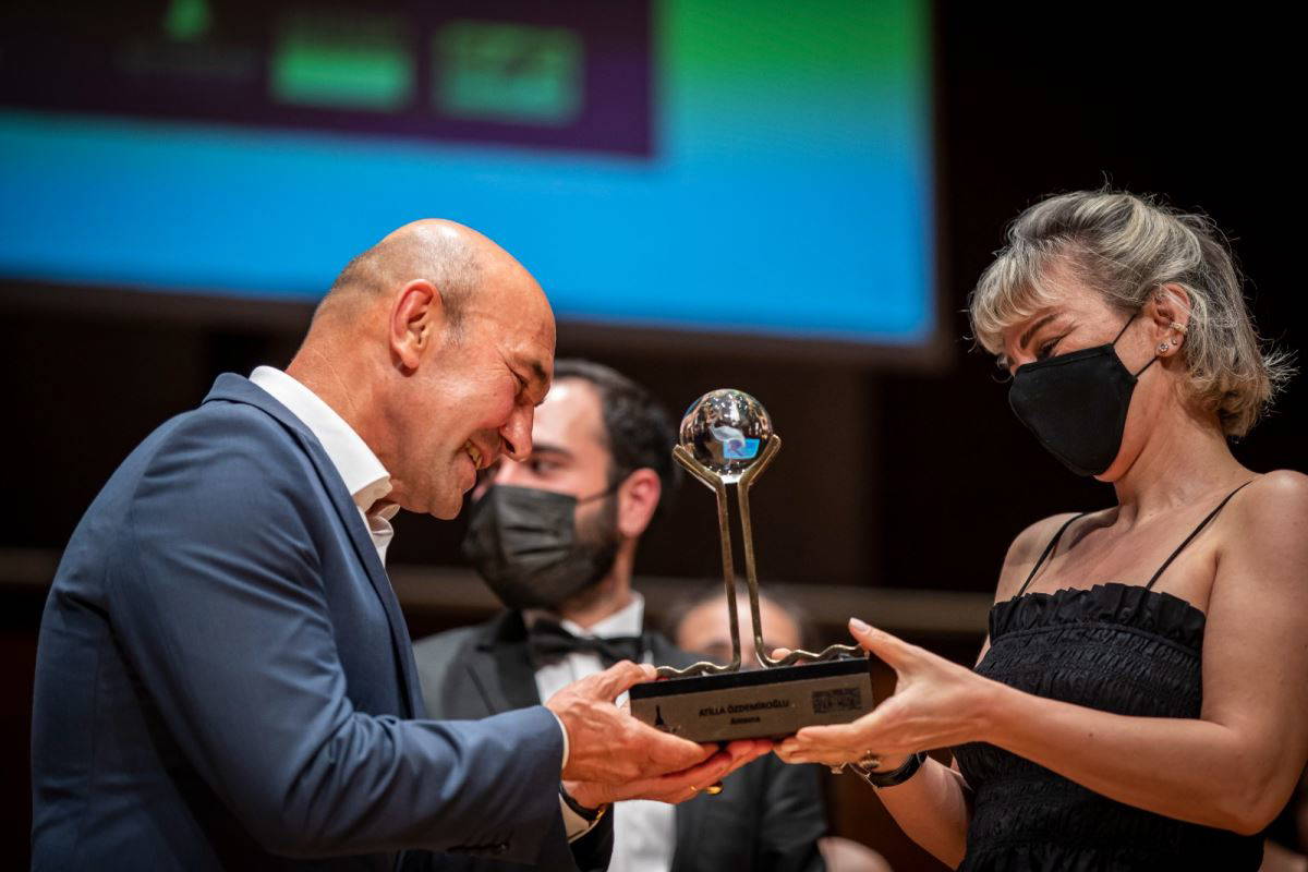 İzmir Uluslararası Film ve Müzik Festivali başladı