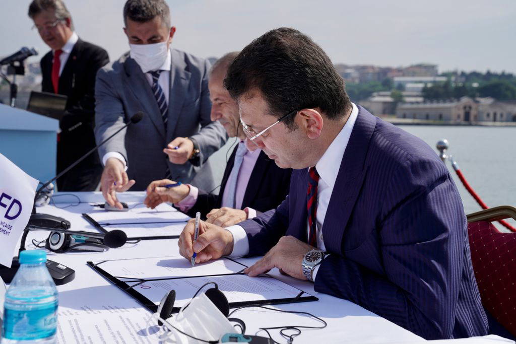 İBB ile AFD arasında 93 milyon Avroluk ön protokol! İmamoğlu imzaladı