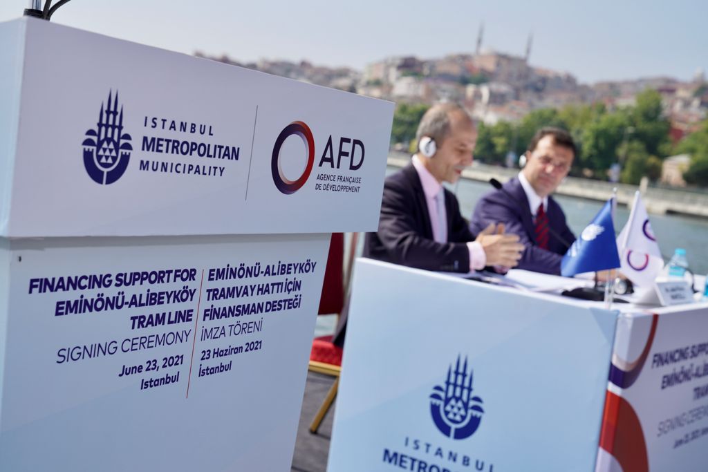 İBB ile AFD arasında 93 milyon Avroluk ön protokol! İmamoğlu imzaladı