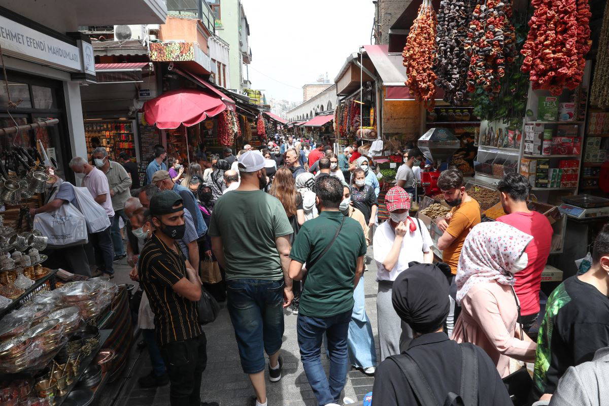 Açıklama İngiltere'den geldi... Türkiye'de bir kişide Delta Plus varyantı görüldü