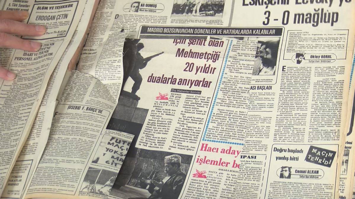 Atatürk Kitaplığı'ndaki tarihi gazete nüshalarını jiletle kesmişler