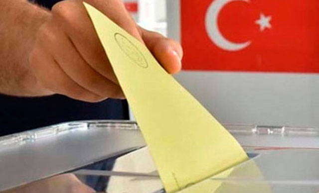 Metropoll anketi ortaya koydu! Halkın sadece yüzde 6'sı inanıyor