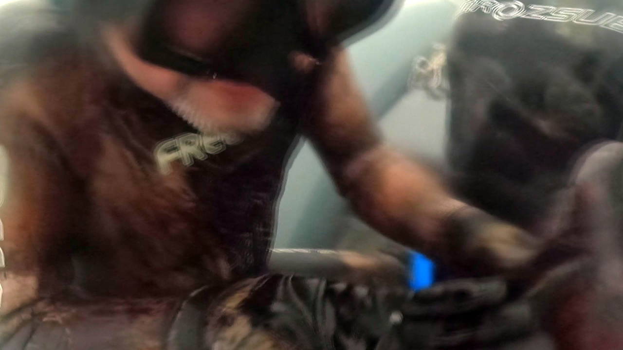 Youtube kanalı için video çekerken denizin ortasında fırtınaya yakalandı