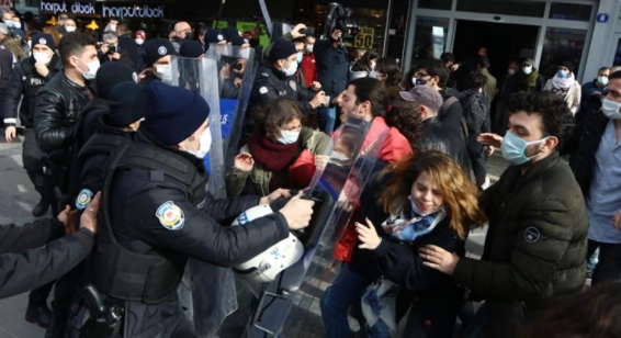 Melih Bulu görevden alındı, sosyal medya yıkıldı: Geldiği gibi gitti