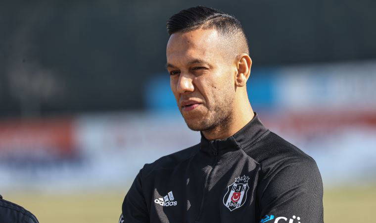 Josef de Souza'dan eski takımına gönderme