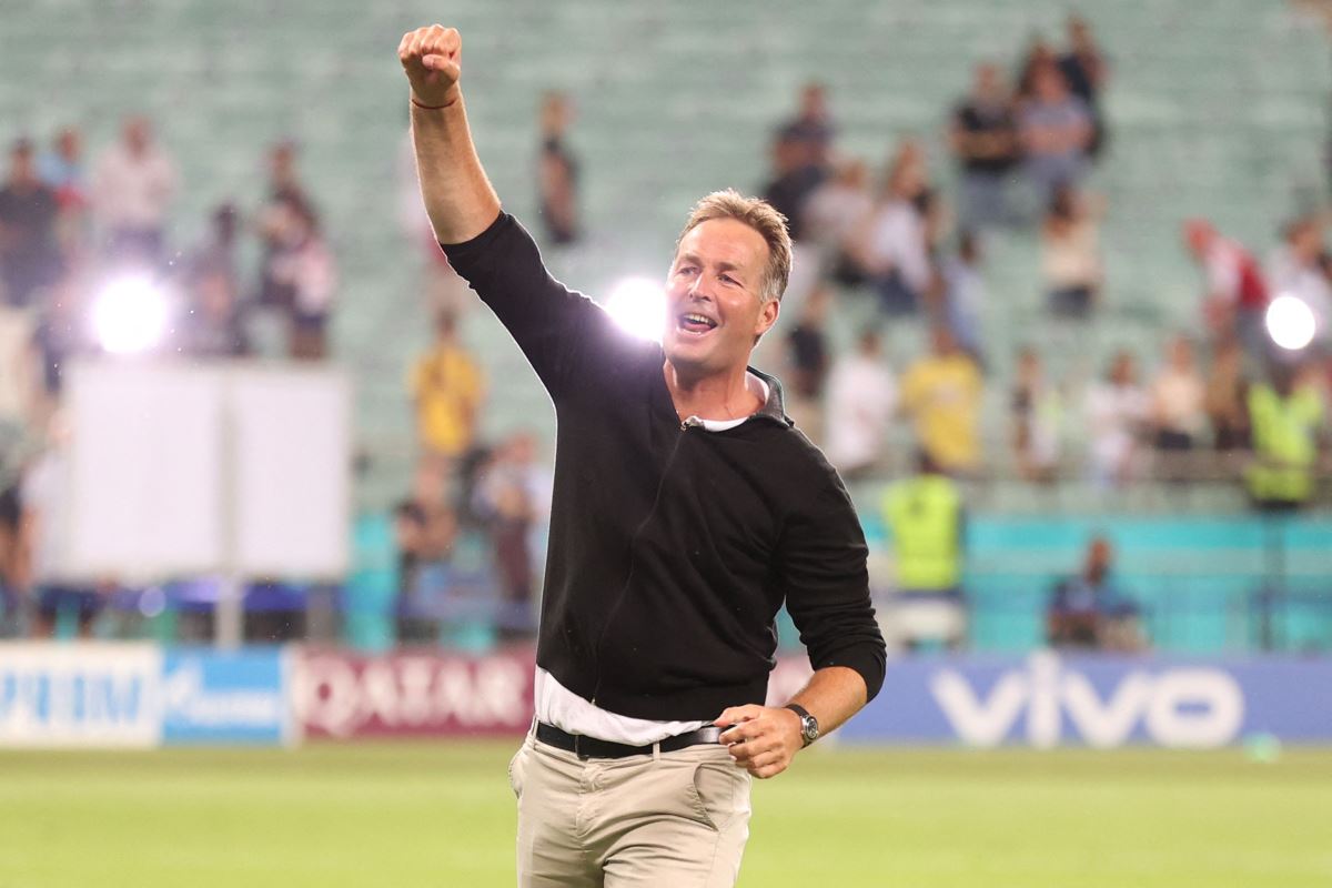 Danimarka Teknik Direktörü Kasper Hjulmand'ın siyah gömleği kaybetmiyor