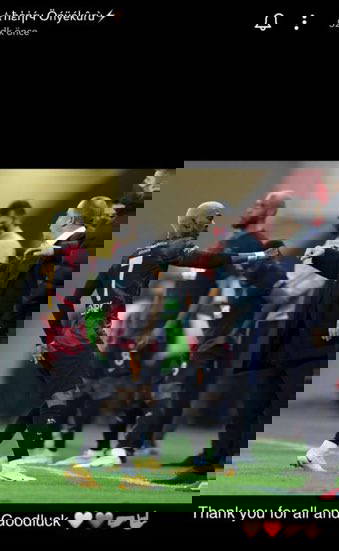 Henry Onyekuru, sosyal medya hesabından yaptığı paylaşımla Galatasaray'a veda etti