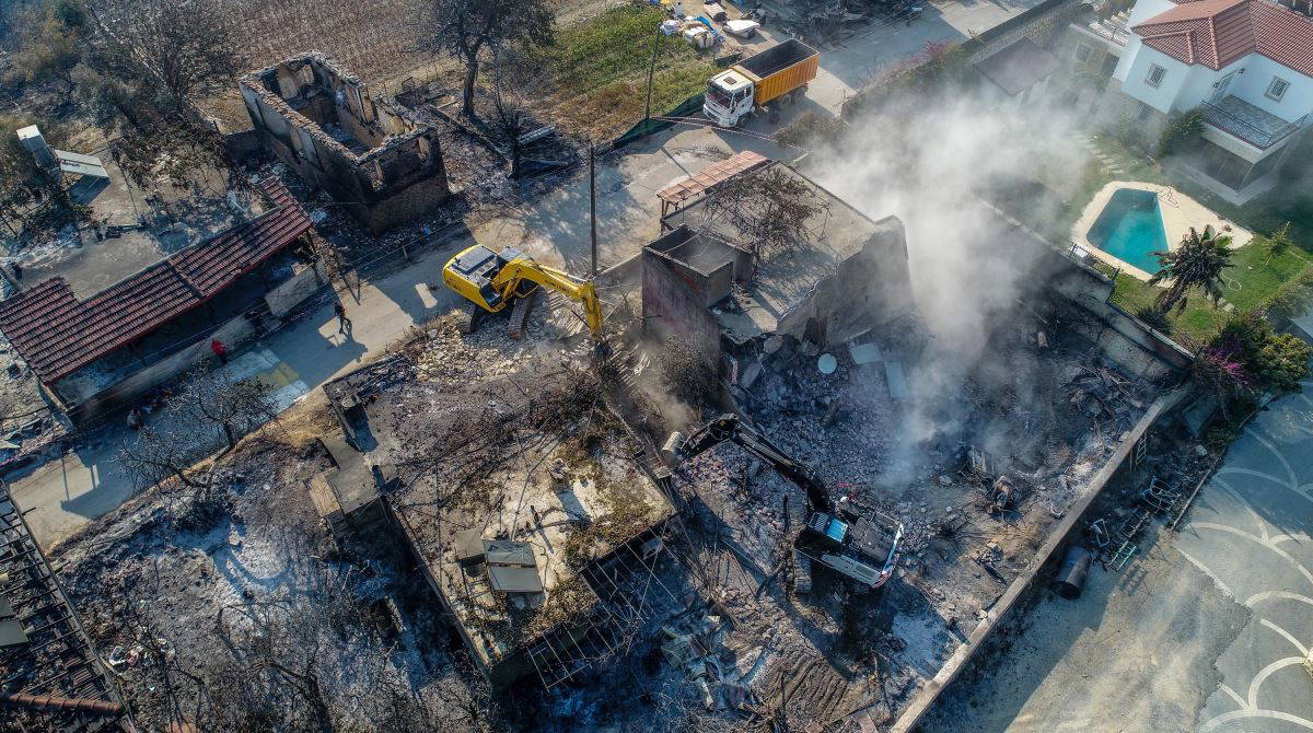 Manavgat'taki büyük yangın 5'inci gününde