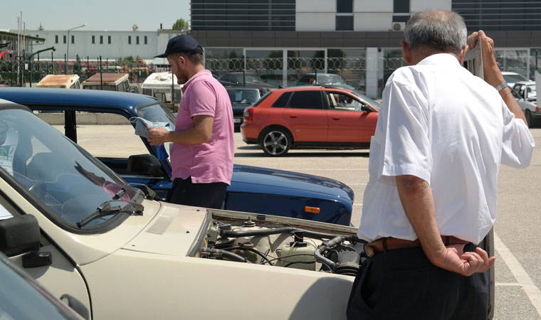 İkinci el otomotiv piyasası tepetaklak oldu (01.08.2021)