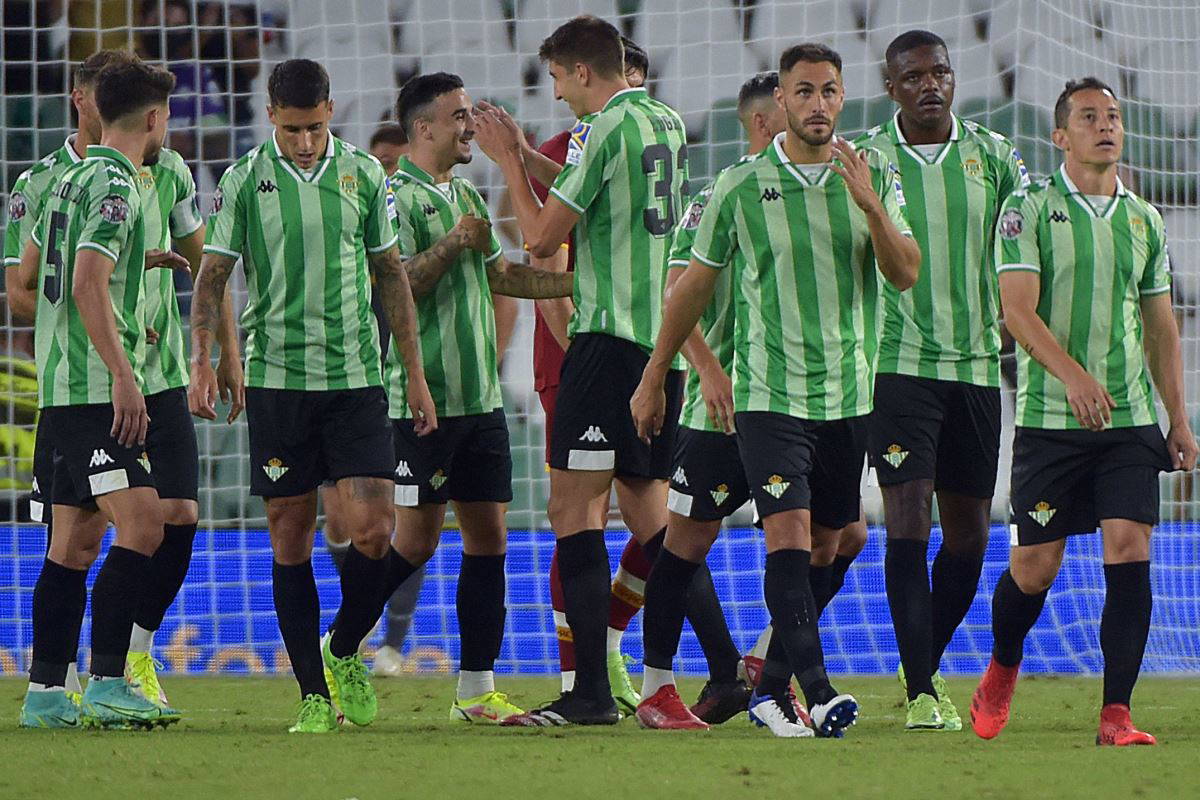 Jose Mourinho hazırlık maçında tribüne gönderildi