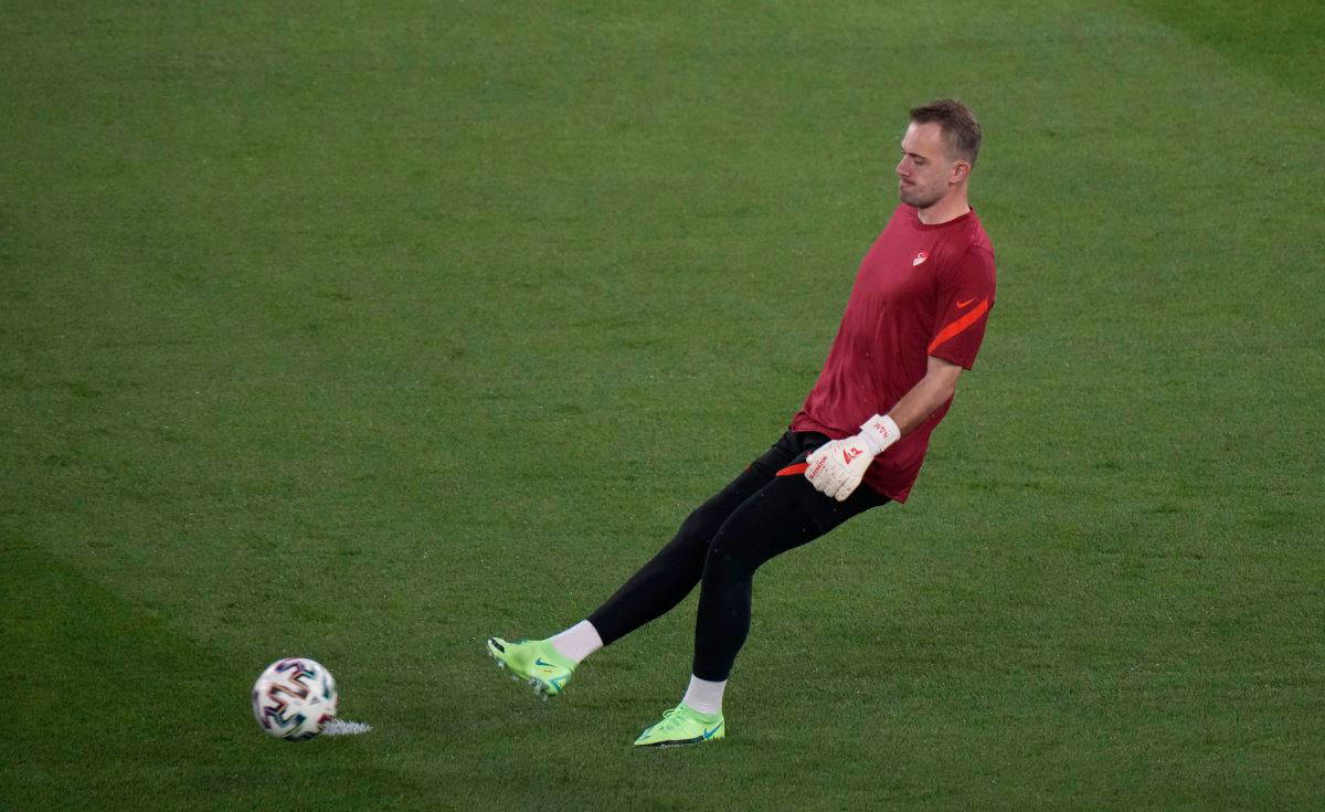 Beşiktaş, Mert Günok transferinde teklif yükseltti