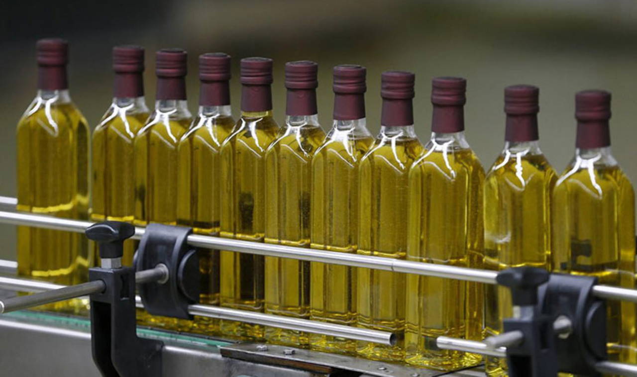 Sahte zeytinyağı bu yöntem ile belli oluyor! Hileli zeytinyağı satın almamak için tek kriter yeterli!