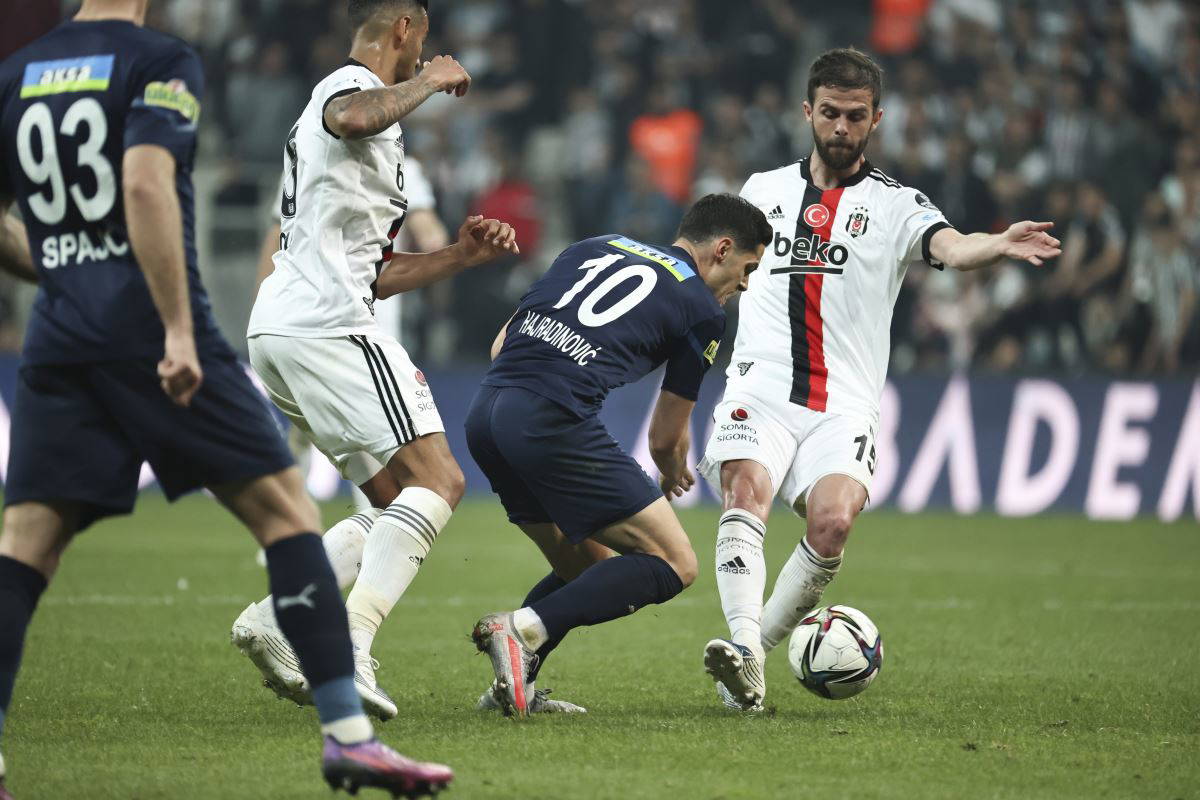 Serie A ekibi Inter'den Miralem Pjanic'e kanca