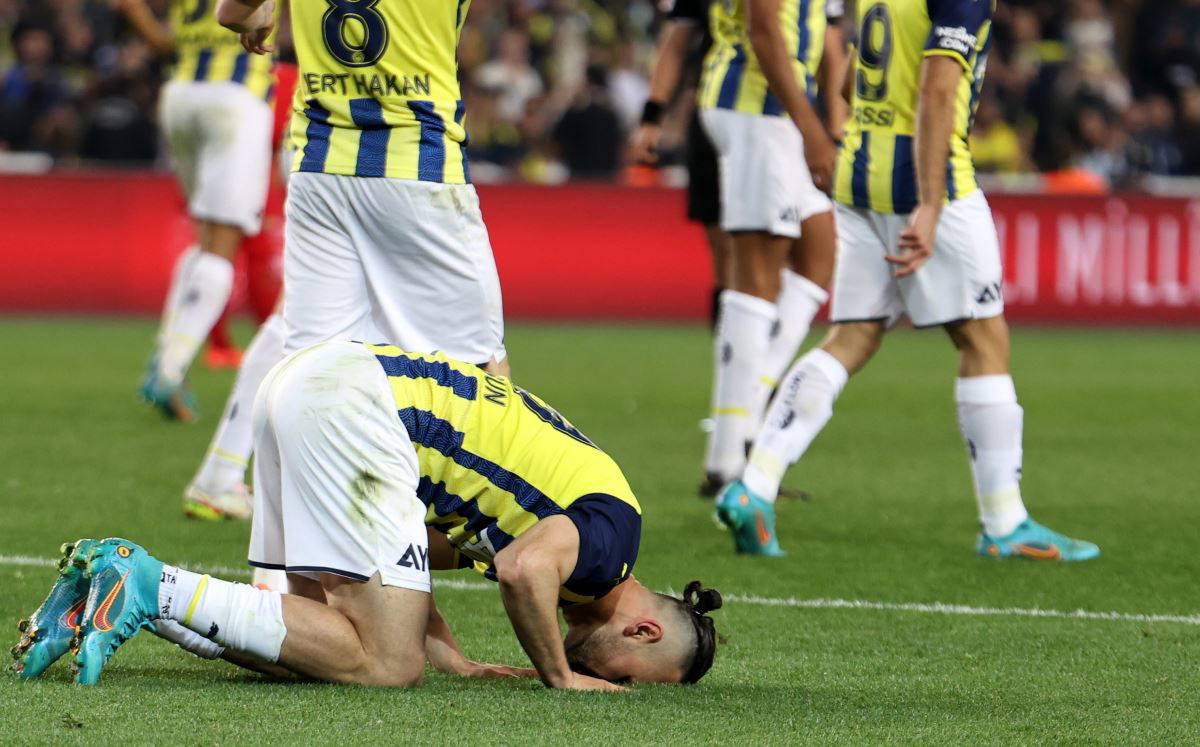 Fenerbahçe 3 puanı 3 golle aldı! Fenerbahçe 3-2 Gaziantep FK