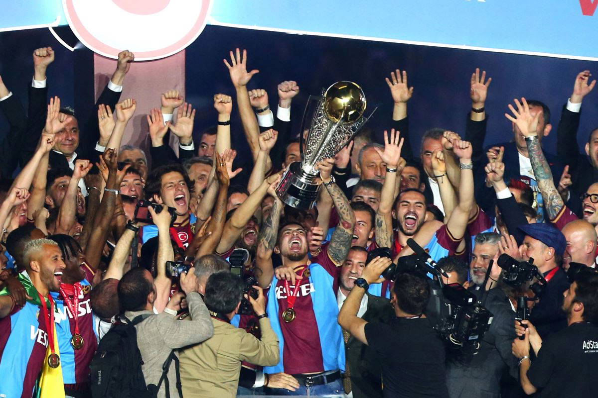 Trabzonspor'un kupa töreninin yerel basında yankıları