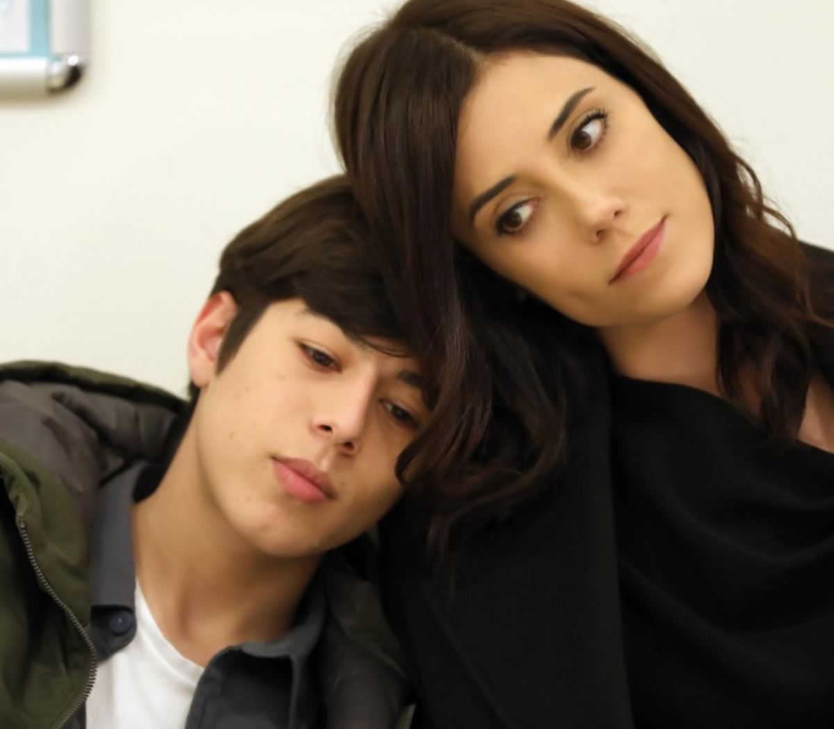 Sadakatsiz dizisi konusu nedir, oyuncuları kimler, nerede çekildi?