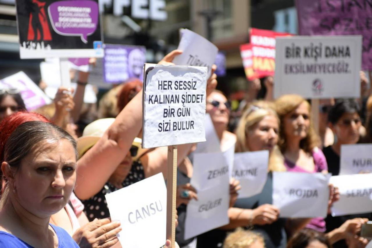 Kadın cinayetlerine ‘dur’ demek için haykırdılar: Bir kadın daha eksilmesin