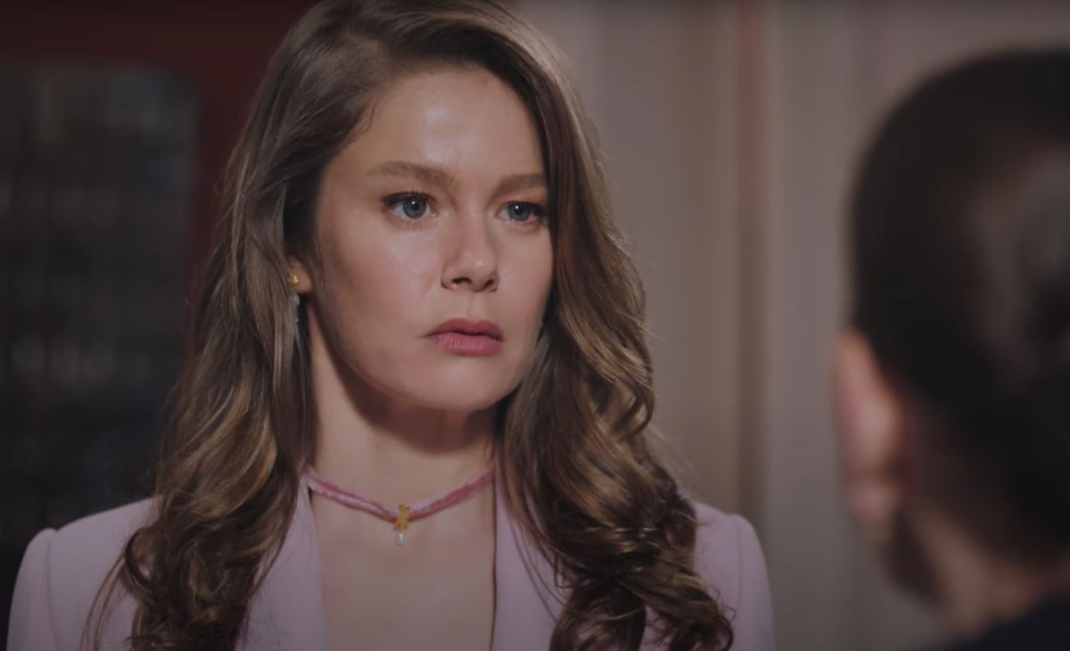 Camdaki Kız dizisinin konusu nedir?