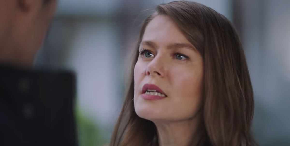 Camdaki Kız dizisinin konusu nedir?