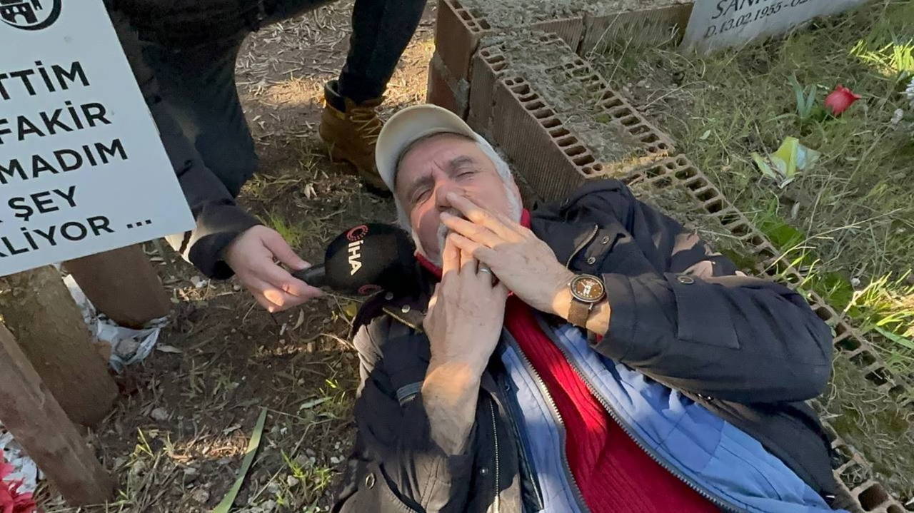 Eski futbolcu hayattayken mezarını yaptırdı: Her gün gidip üzerine yatıyor