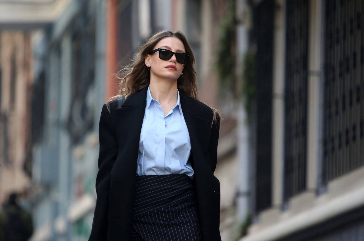 Serenay Sarıkaya ve Kıvanç Tatlıtuğ'un başrollerini paylaştığı 'Aile' dizisinden ilk kareler geldi, sosyal medya yıkıldı