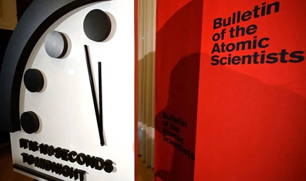 Kıyamet Günü Saati güncelleniyor: İnsanlığın kendi kendini yok etmesine kaç dakika kaldı?