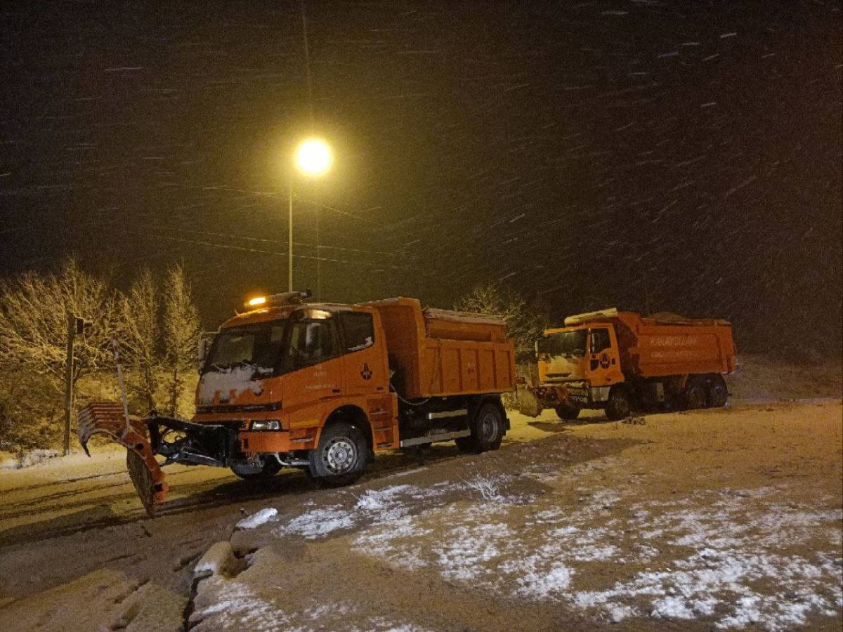 Beklenen kar yağışı başladı! Türkiye beyaza büründü, yollar kapandı