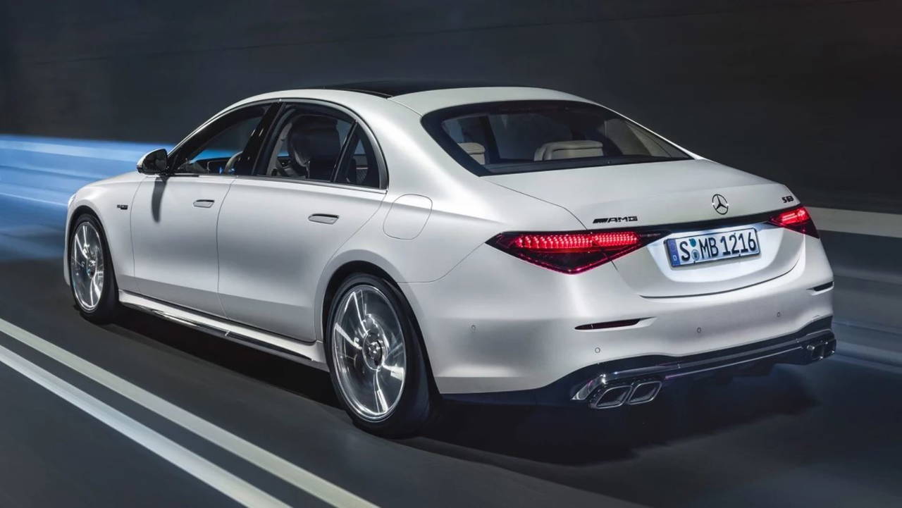 Mercedes AMG S 63 E-Performance yola adımını atıyor