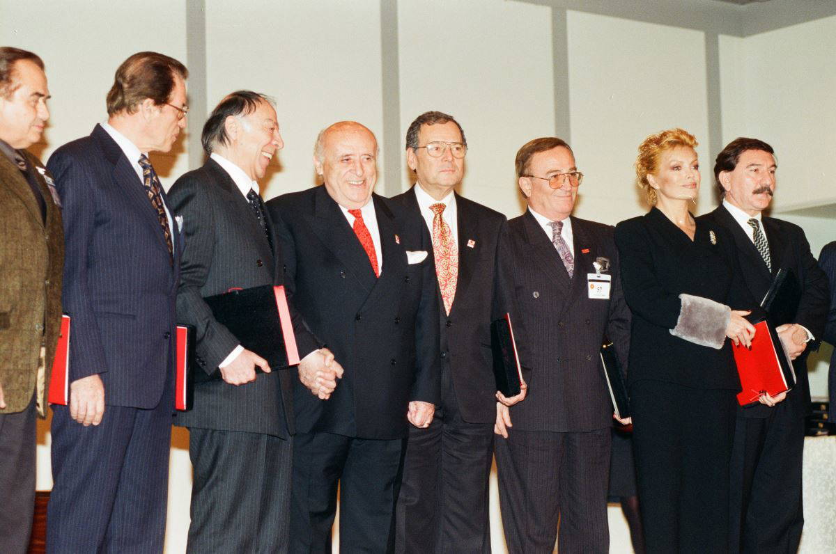 Münir Özkul kimdir? Münir Özkul ne zaman, kaç yaşında öldü? Münir Özkul'un eşi kim?