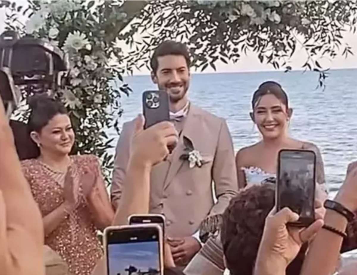 Ünlü şarkıcı Melek Mosso ve Serkan Sağdıç evlendi! İşte düğünden kareler...