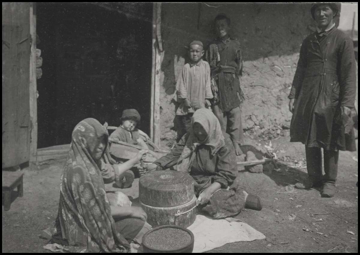 Devlet Arşivleri'nde ortaya çıktı: İşte Türk boylarının tarihi fotoğrafları