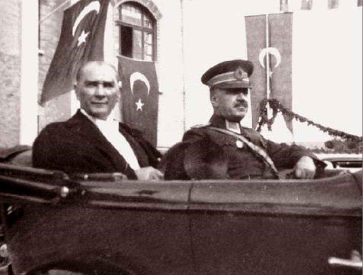 Cumhuriyetin ilk kutlamaları: Atatürk'ün gözünden törenlerin ardındaki coşku...