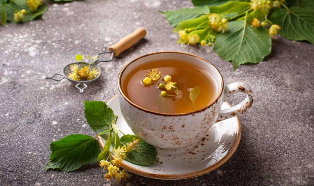 Boğaz ağrısına iyi geliyor, ses tellerini dinlendiriyor: Ses kısıklığına iyi gelen 8 doğal çözüm