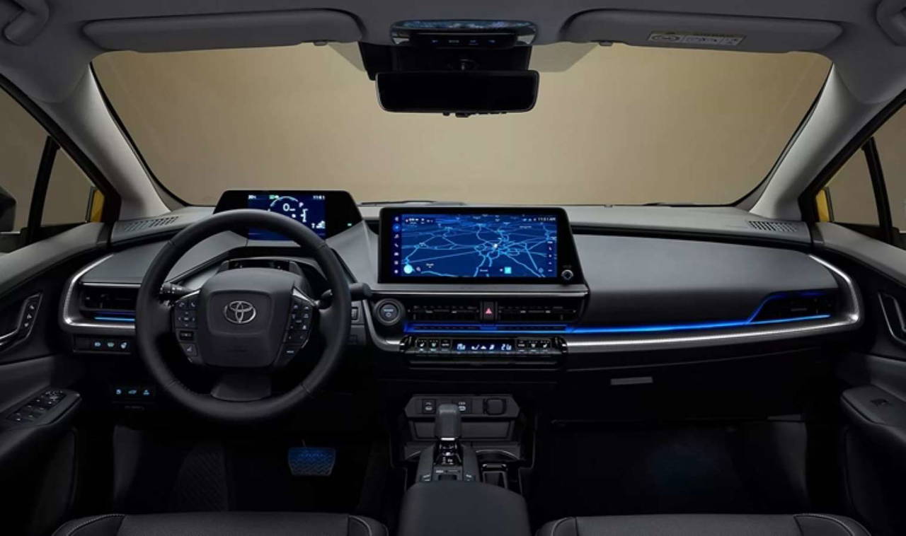 Toyota Prius 'en çevreci otomobil' seçildi: Hibrit model elektriklileri geride bıraktı