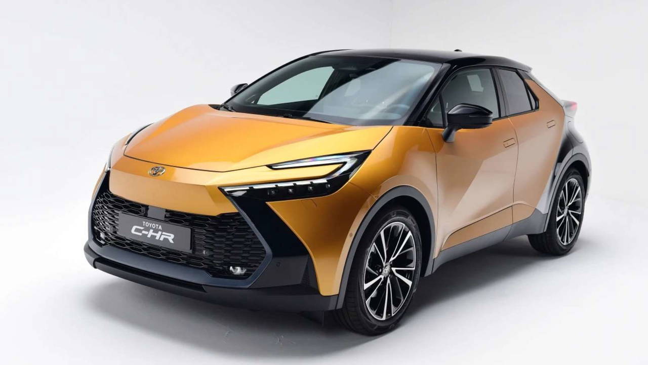 Toyota C-HR SUV segmentini fethetmeye geliyor: Fiyatı ve teknik özellikleri